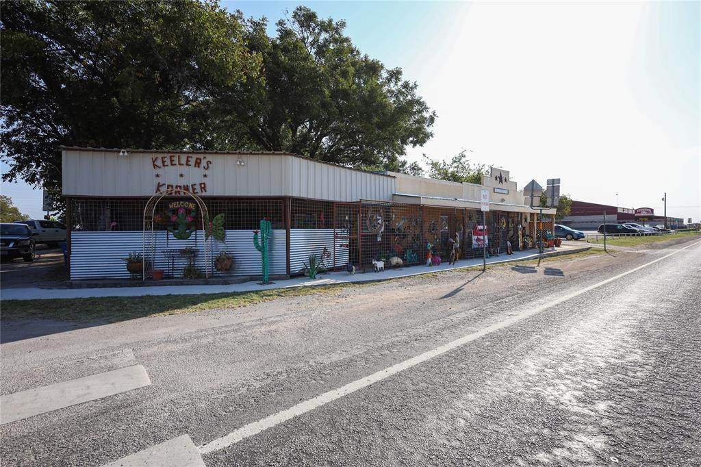 11635 HWY 84-183 E 84-183 E - Photo 1