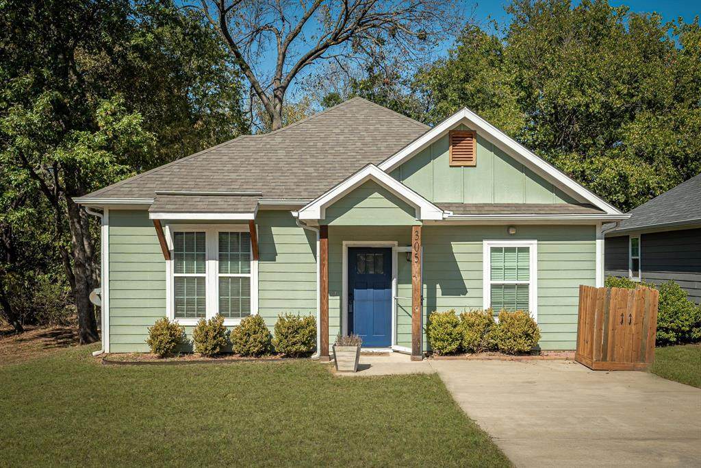 305 Walker Street - Photo 1