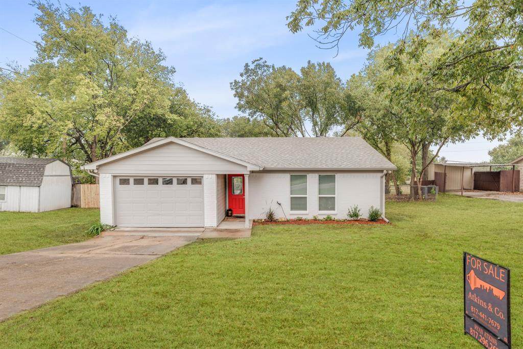 313 Clearwood Drive - Photo 1