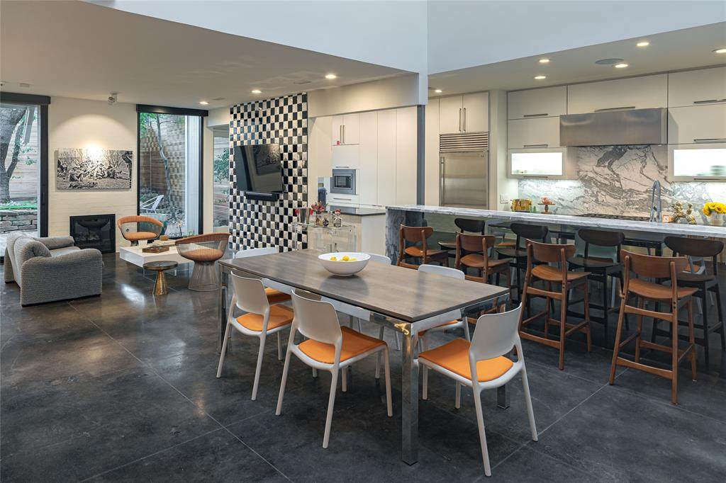 4039 Travis Street - Photo 1