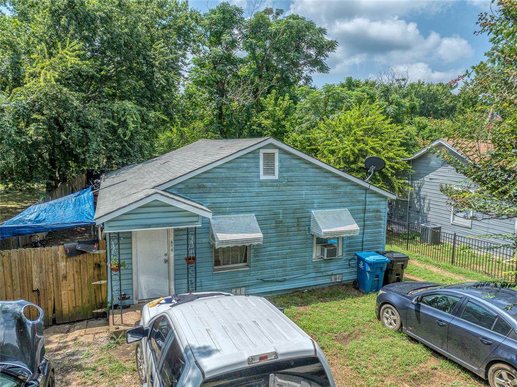 614 Collins Street - Photo 1