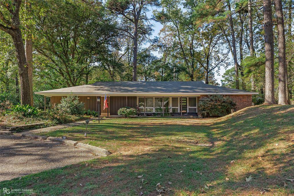 558 Spring Lake Circle - Photo 1