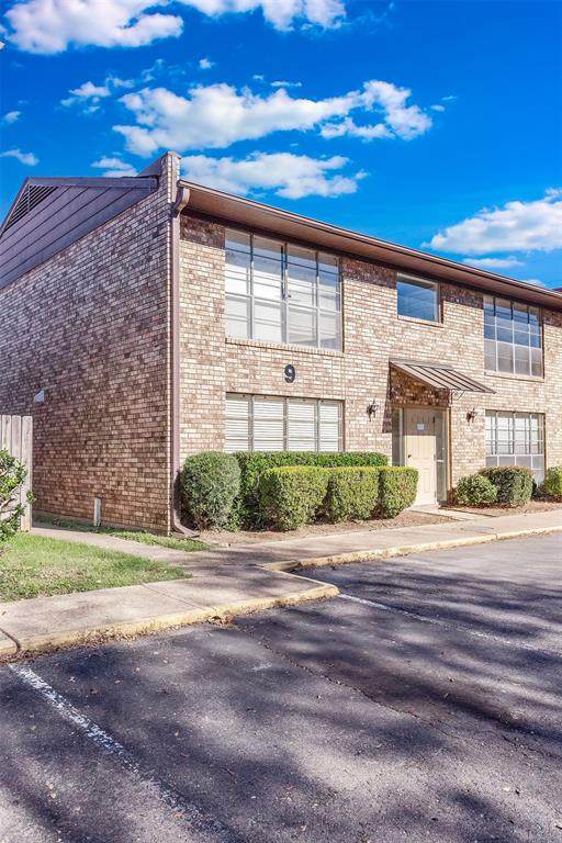 1820 Kings Highway - Photo 1