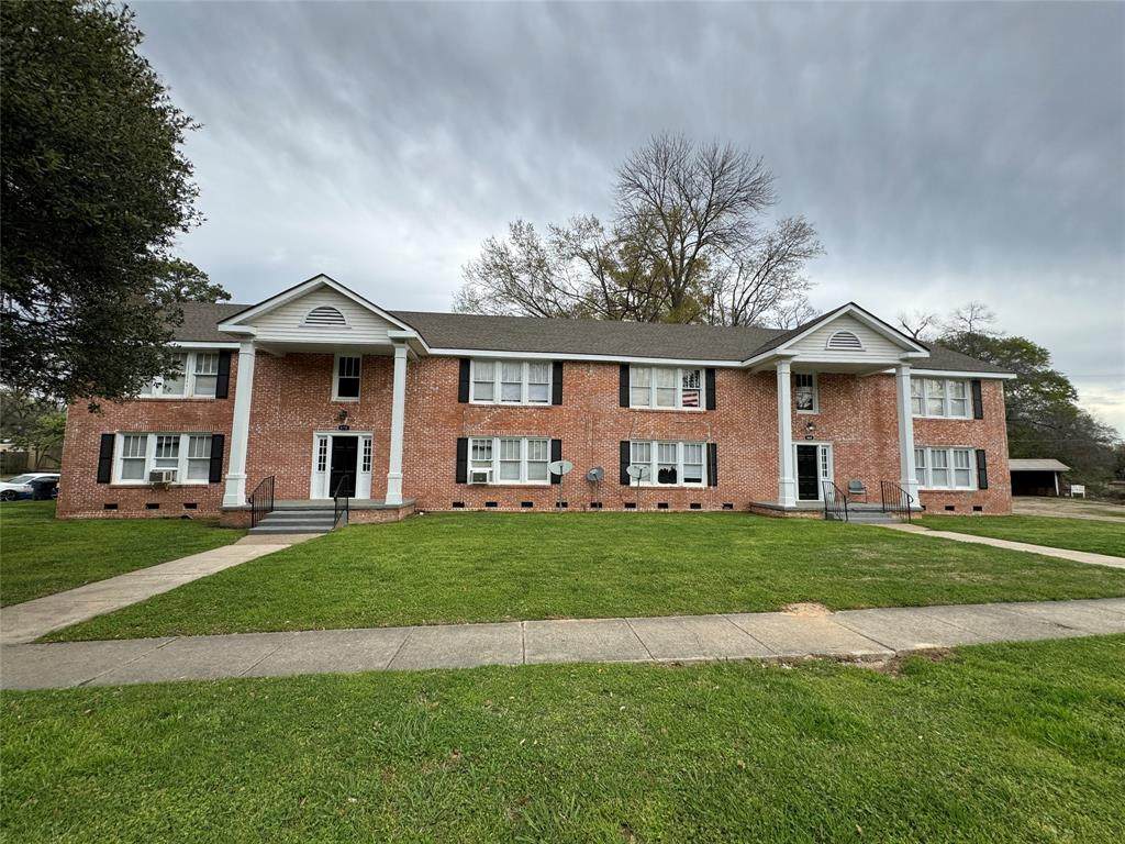 660 Ockley Drive - Photo 1