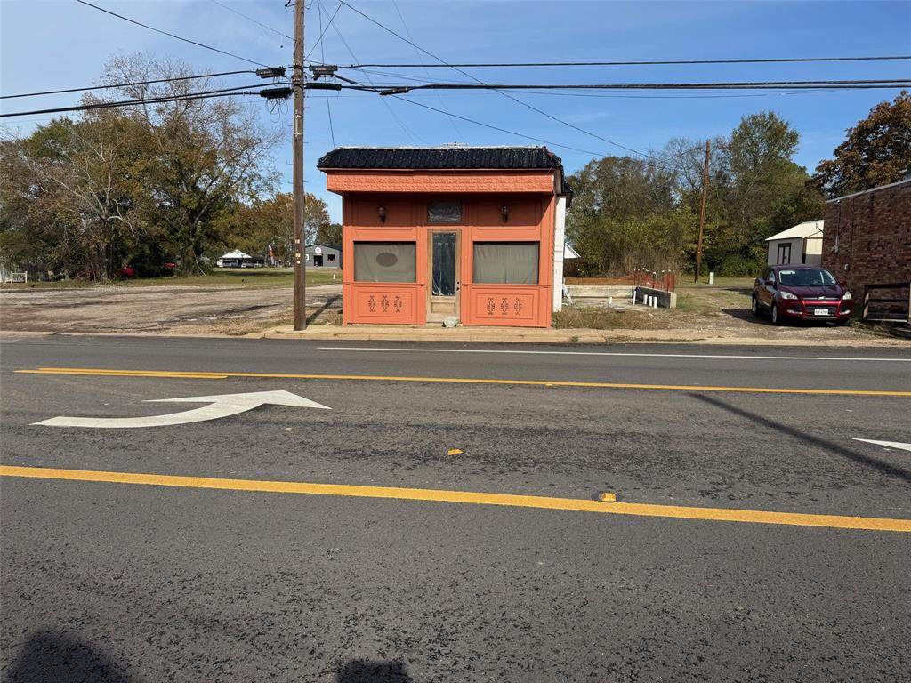 178 Main - Photo 1