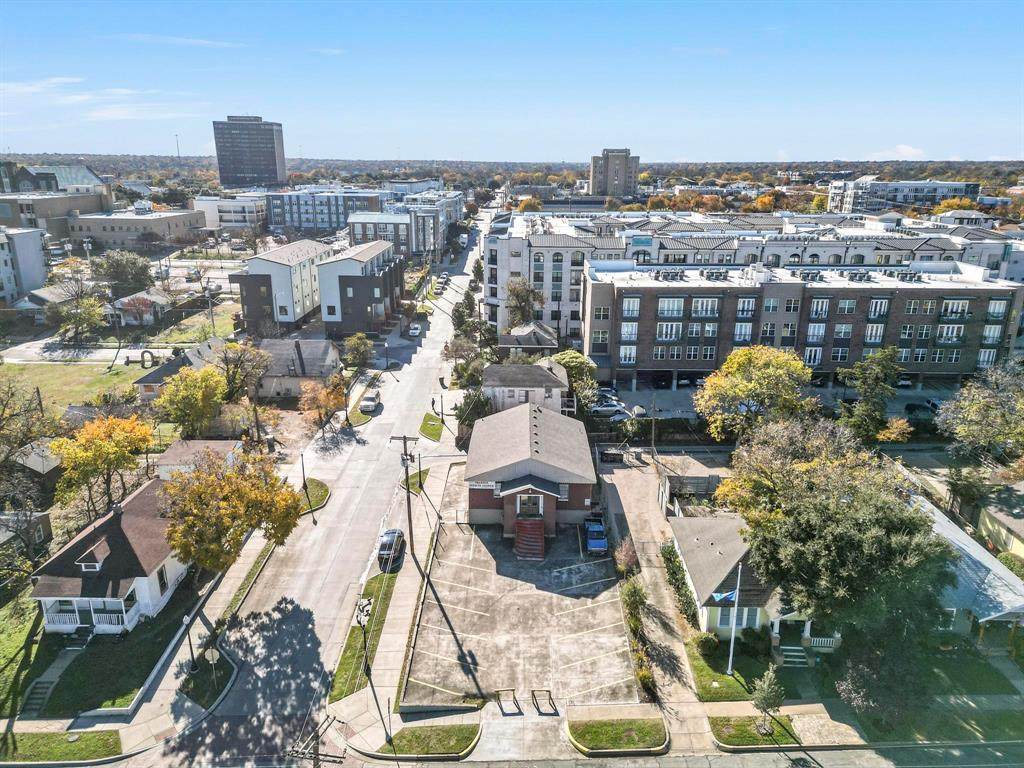 300 8th Street - Photo 1