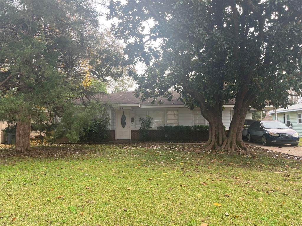 163 Charles Avenue - Photo 1