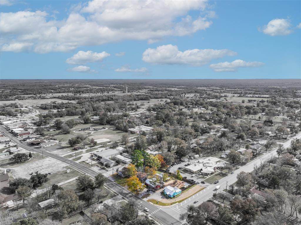 401 Main Street - Photo 1