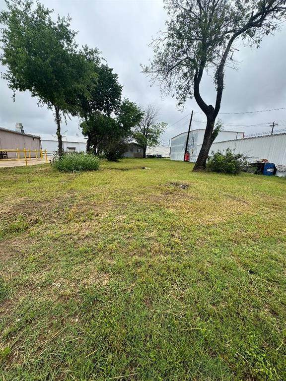 104 12th Avenue - Photo 1