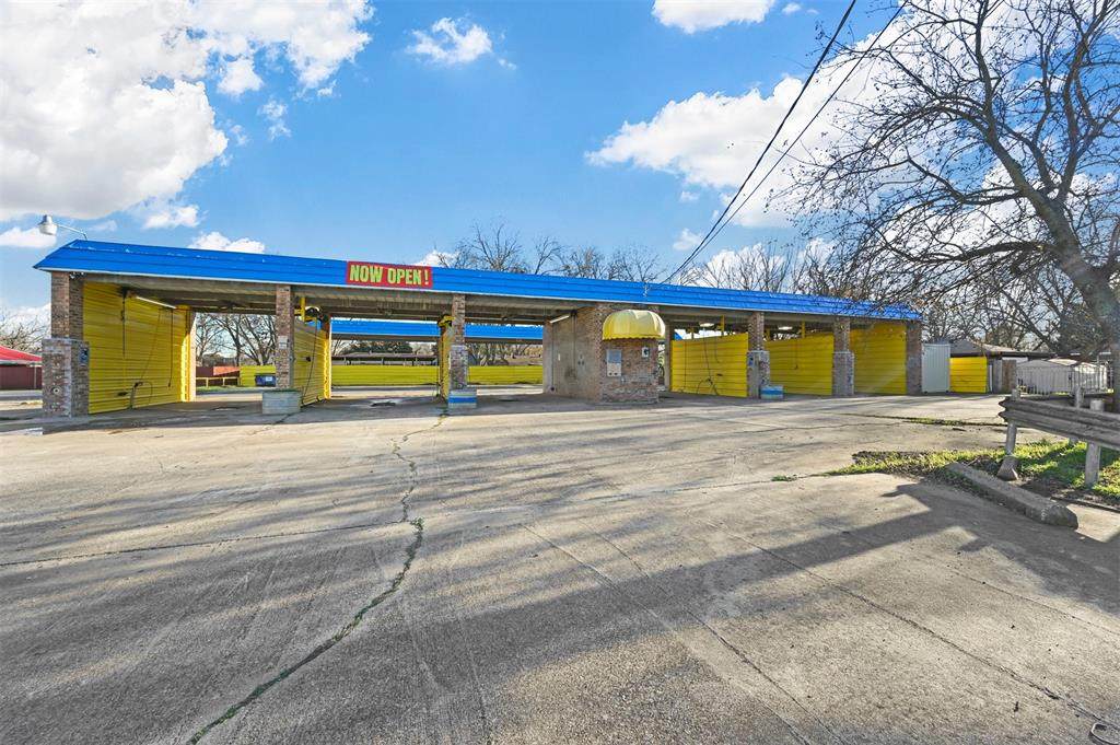 805 Poindexter Avenue - Photo 1