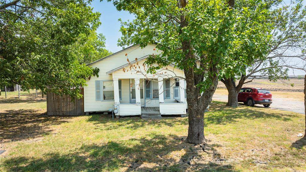 503 East Street - Photo 1