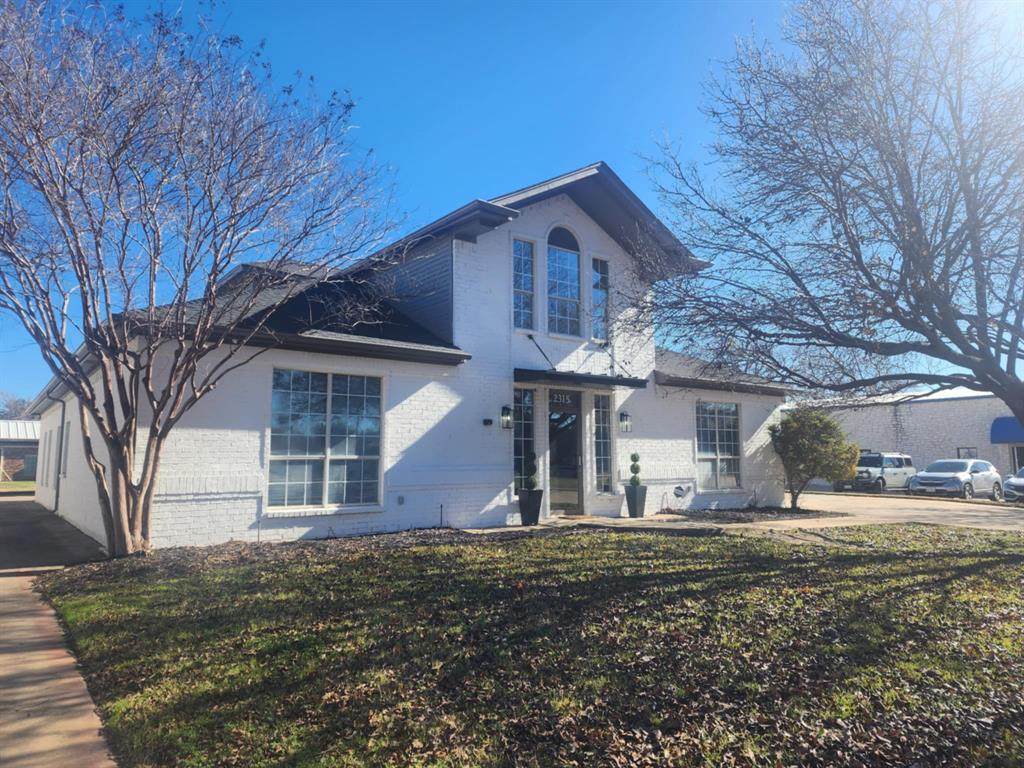 2315 Michigan Court - Photo 1