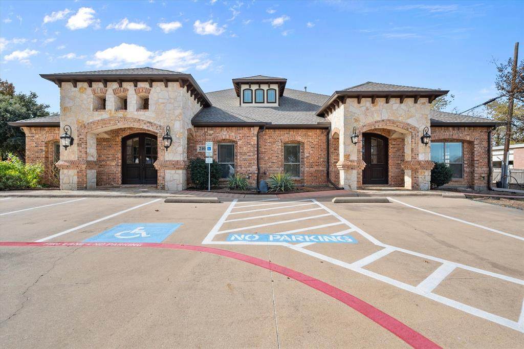 210 Walnut Creek Drive - Photo 1