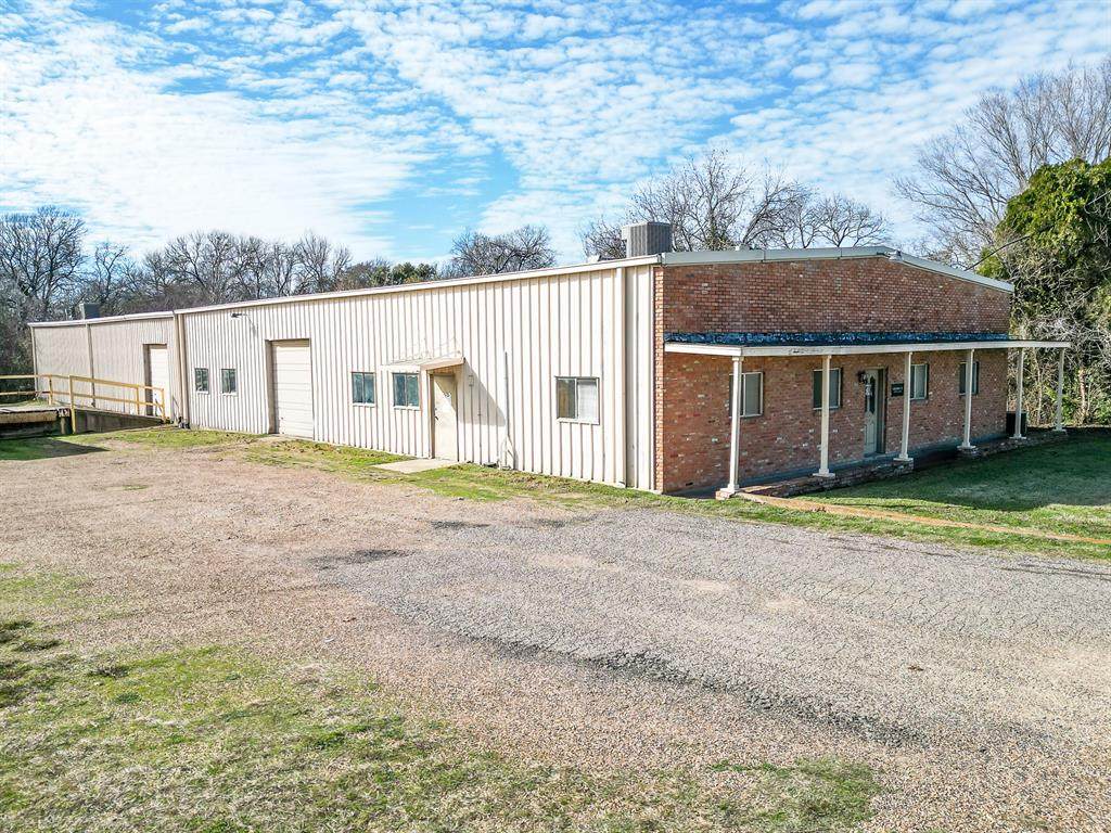 2415 Preston Street - Photo 1