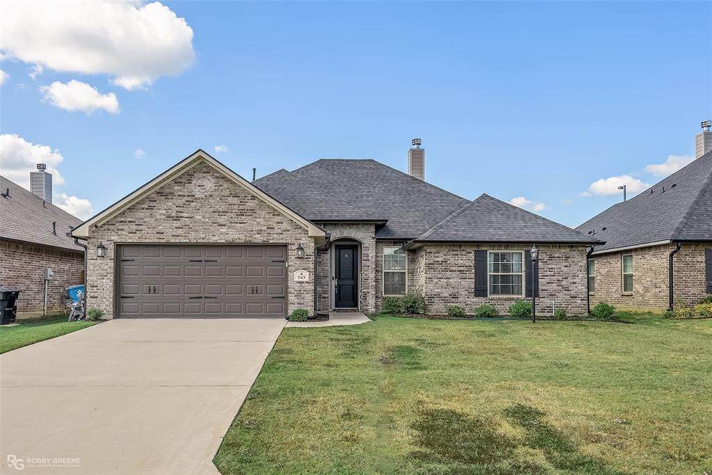 543 Brunswick Gardens - Photo 1