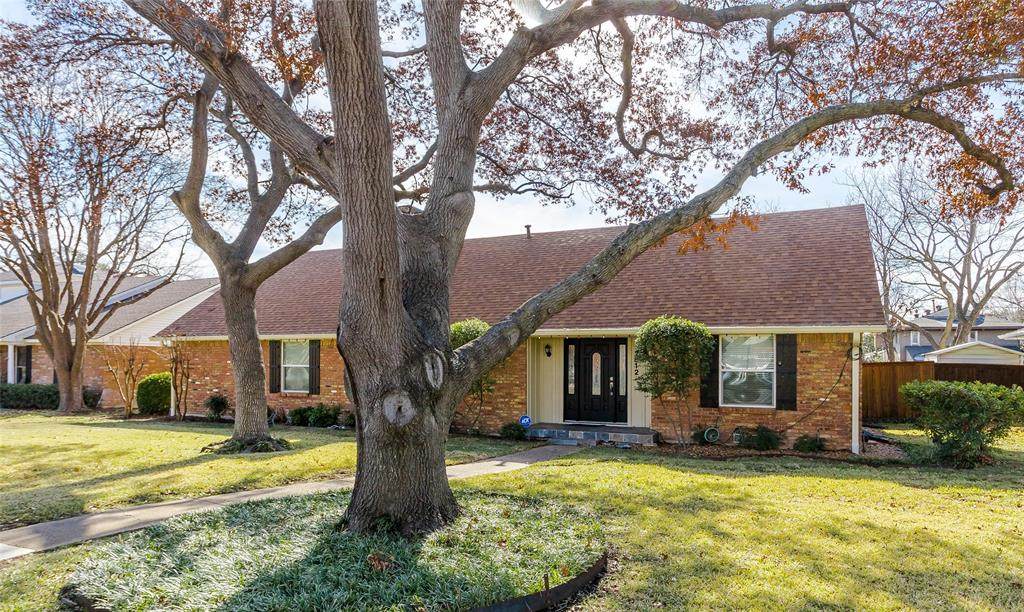 7812 La Cosa Drive - Photo 1