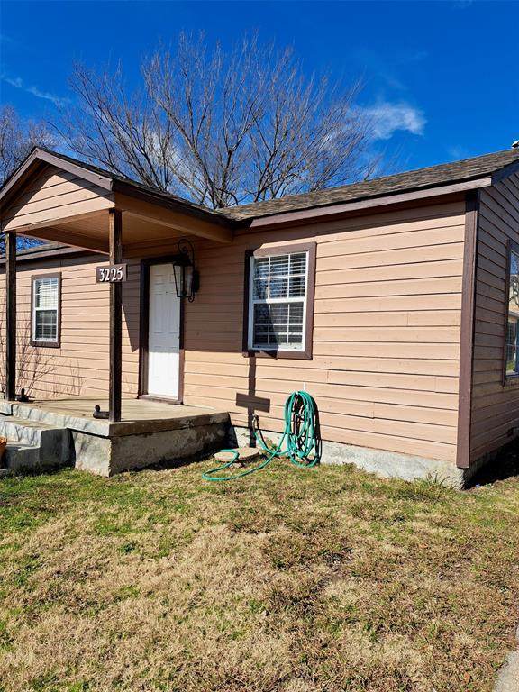 3225 Ada Avenue - Photo 1