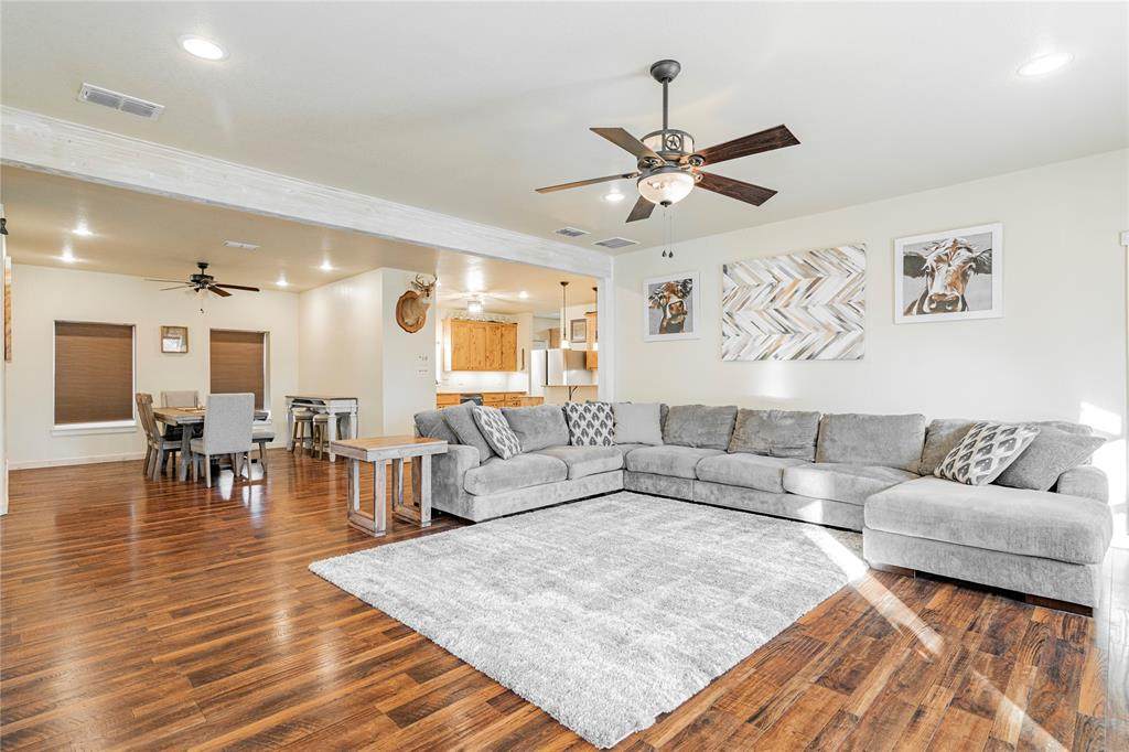484 County Road 1886 - Photo 1