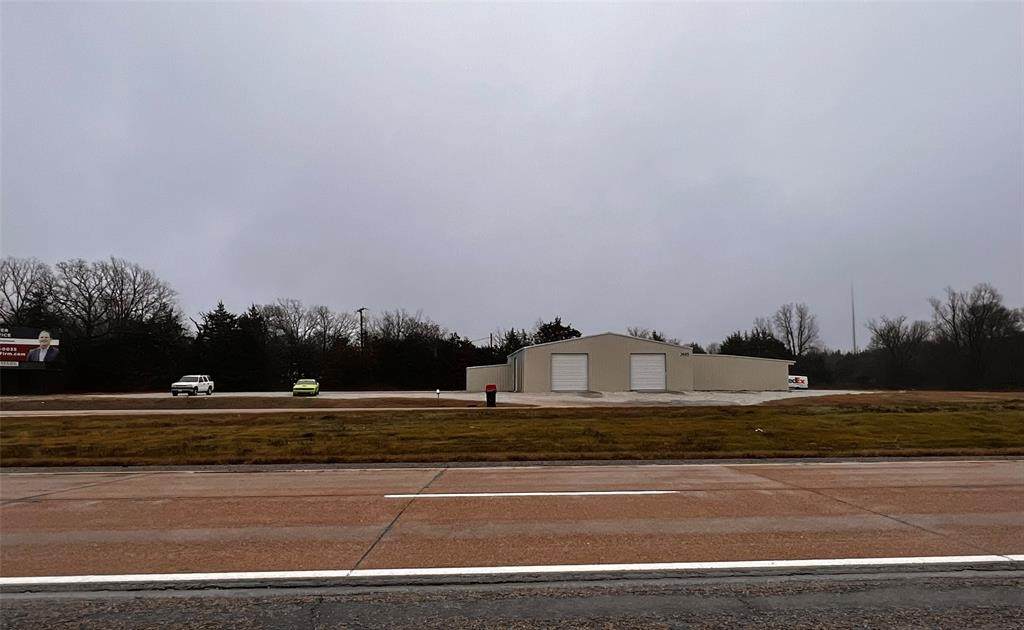 3605 Loop 286 - Photo 1