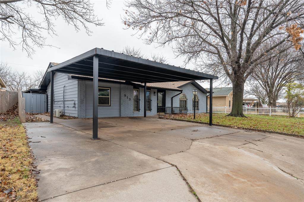 913 Foley Avenue - Photo 1
