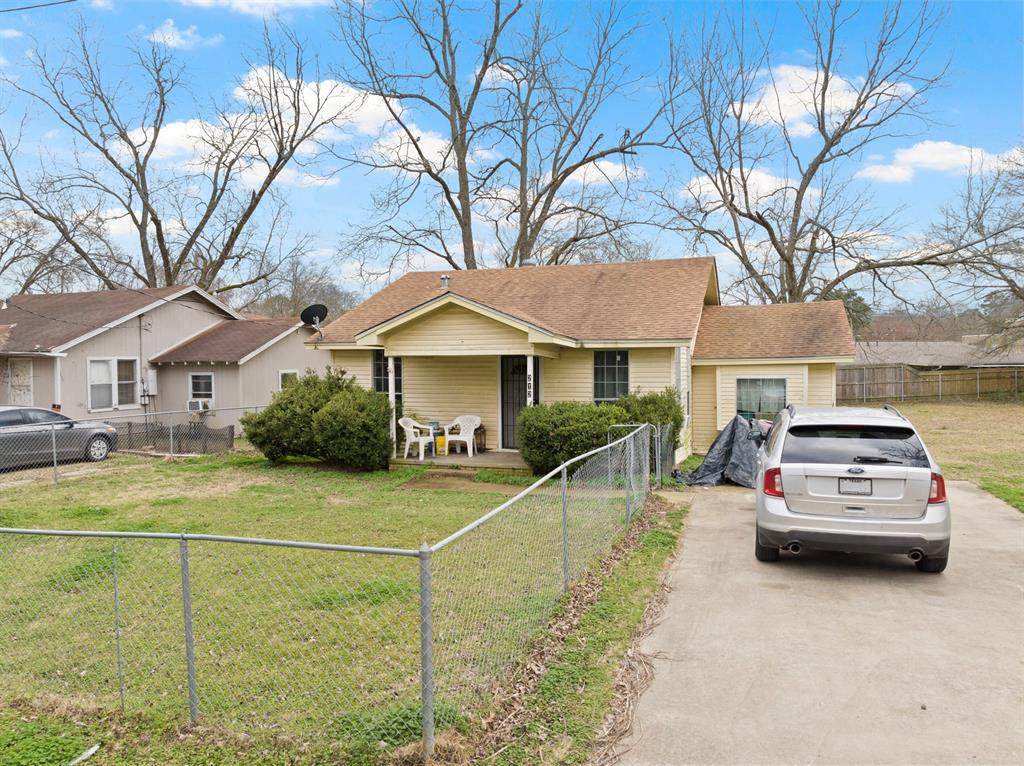 212 Cottonbelt - Photo 1