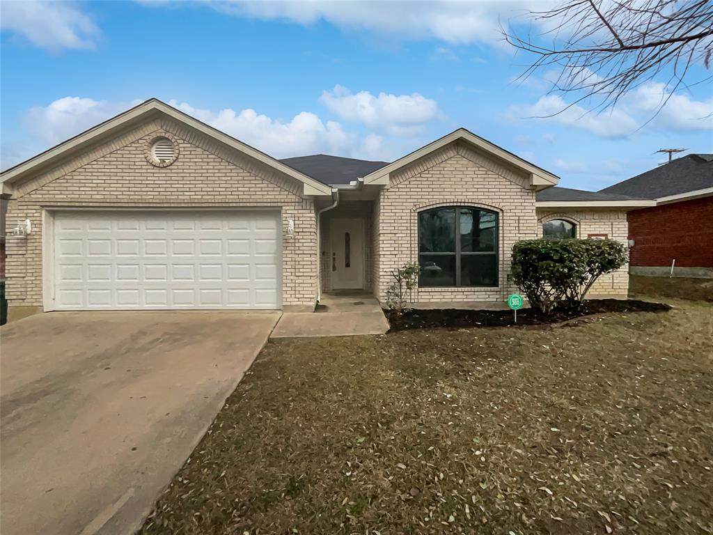 2702 Dakota Circle - Photo 1