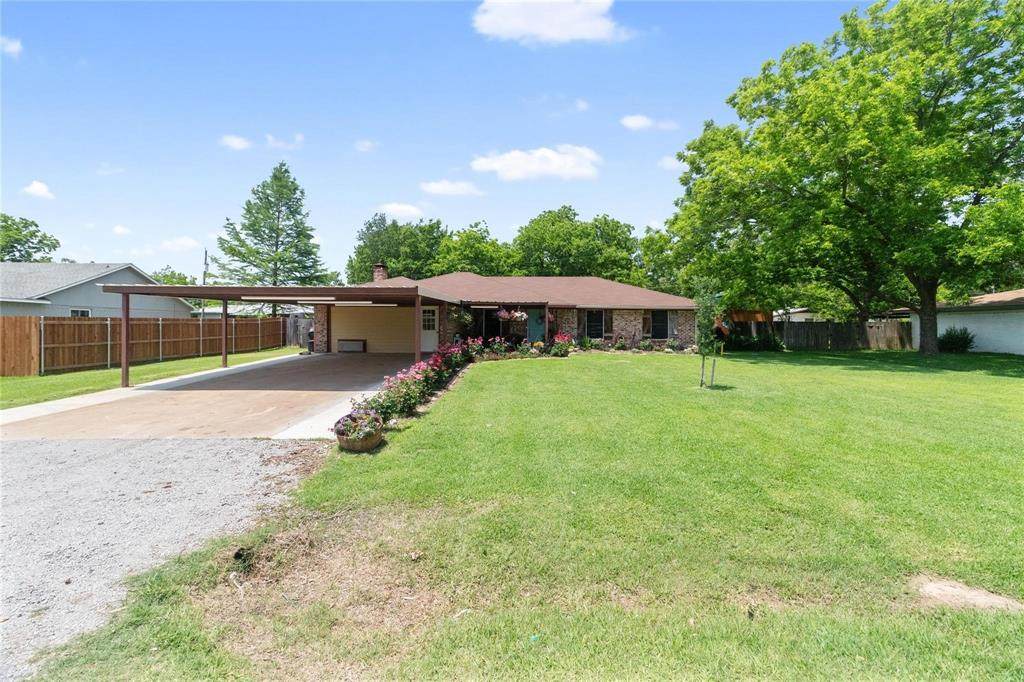 406 Chumney Drive - Photo 1