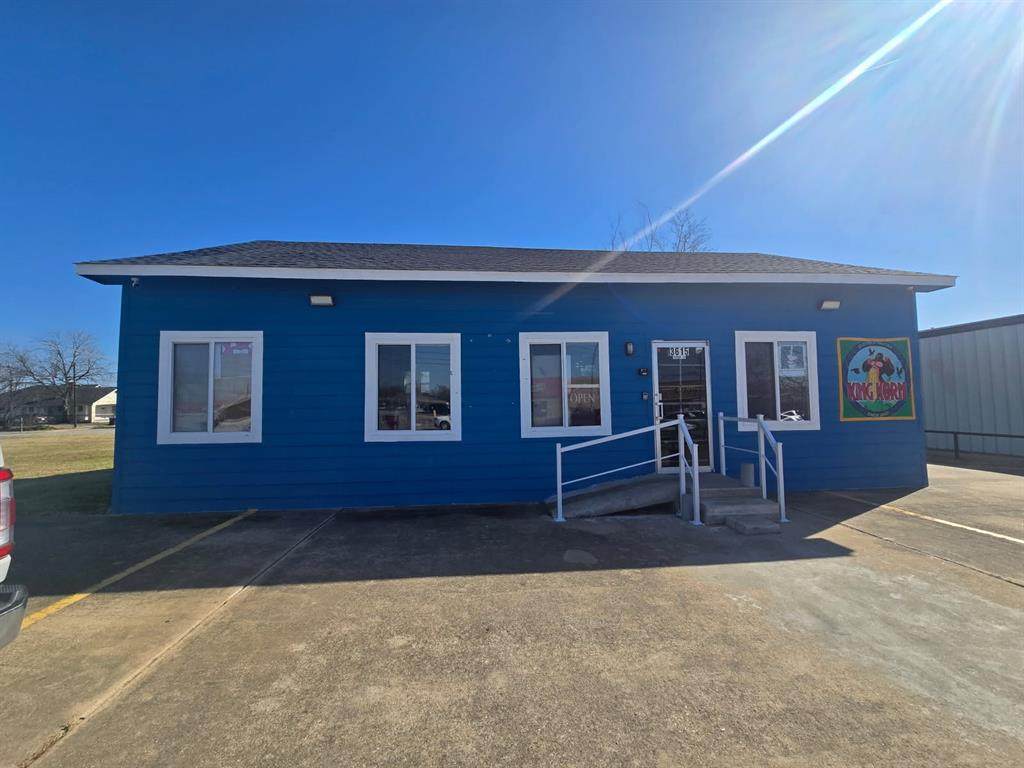 3615 Wesley Street - Photo 1