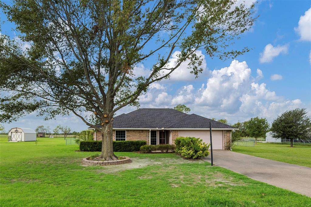 1248 Country Lane - Photo 1