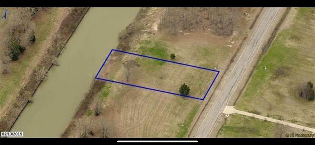 LOT 402 Clubhouse Dr - Photo 1