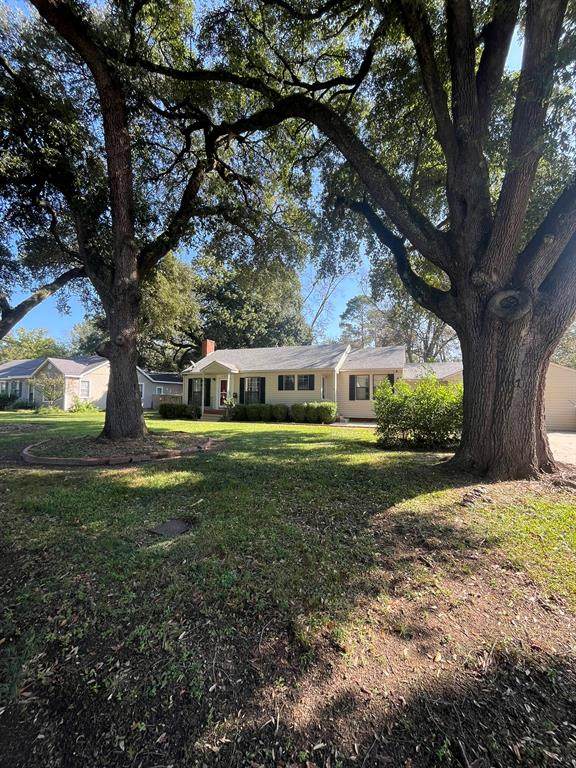 125 Albert Avenue - Photo 1