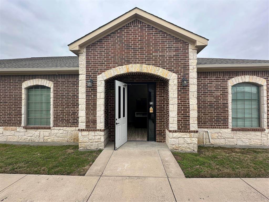 3128 Hudson Crossing - Photo 1