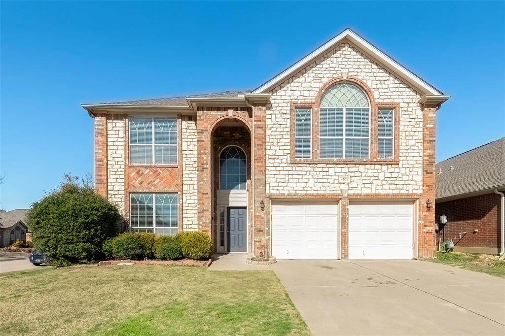 4501 Butterfly Way - Photo 1