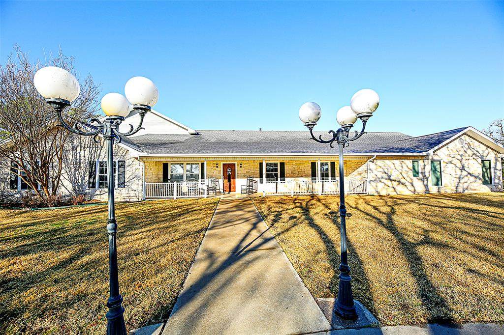 2823 Fm 1816 - Photo 1