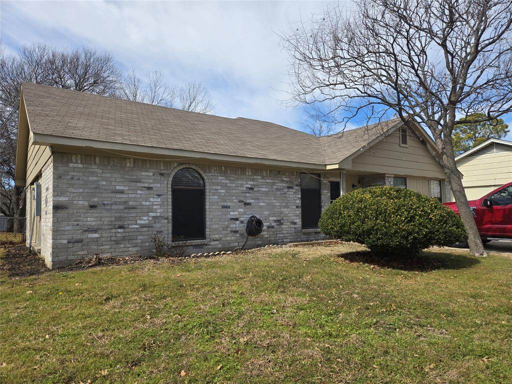 1121 Sam Houston Drive - Photo 1