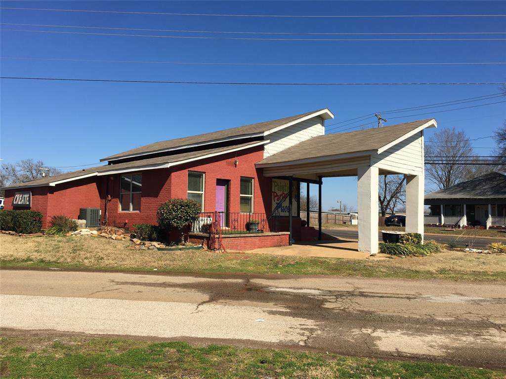 701 Bolton Drive - Photo 1