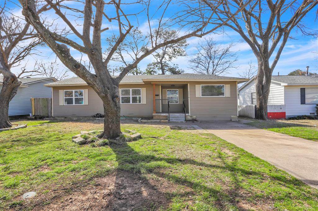 2218 Dennis - Photo 1