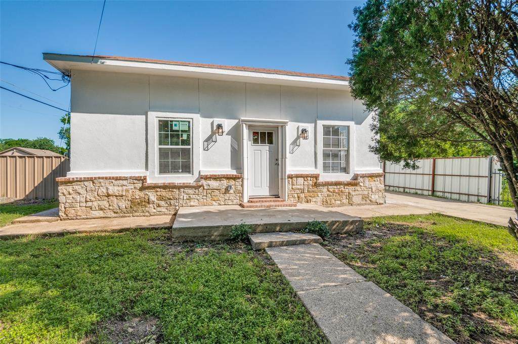 2303 Custer Drive - Photo 1