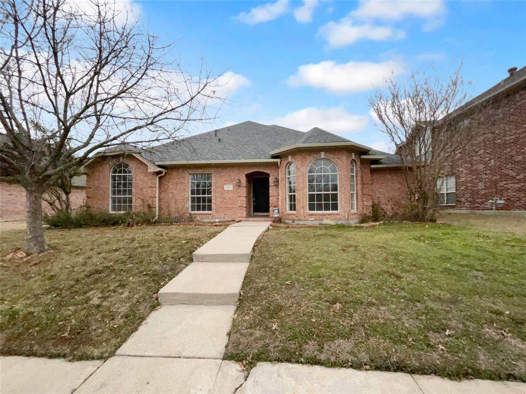 7202 Sand Pine Drive - Photo 1