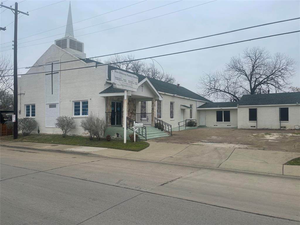3318 Navaro Street - Photo 1
