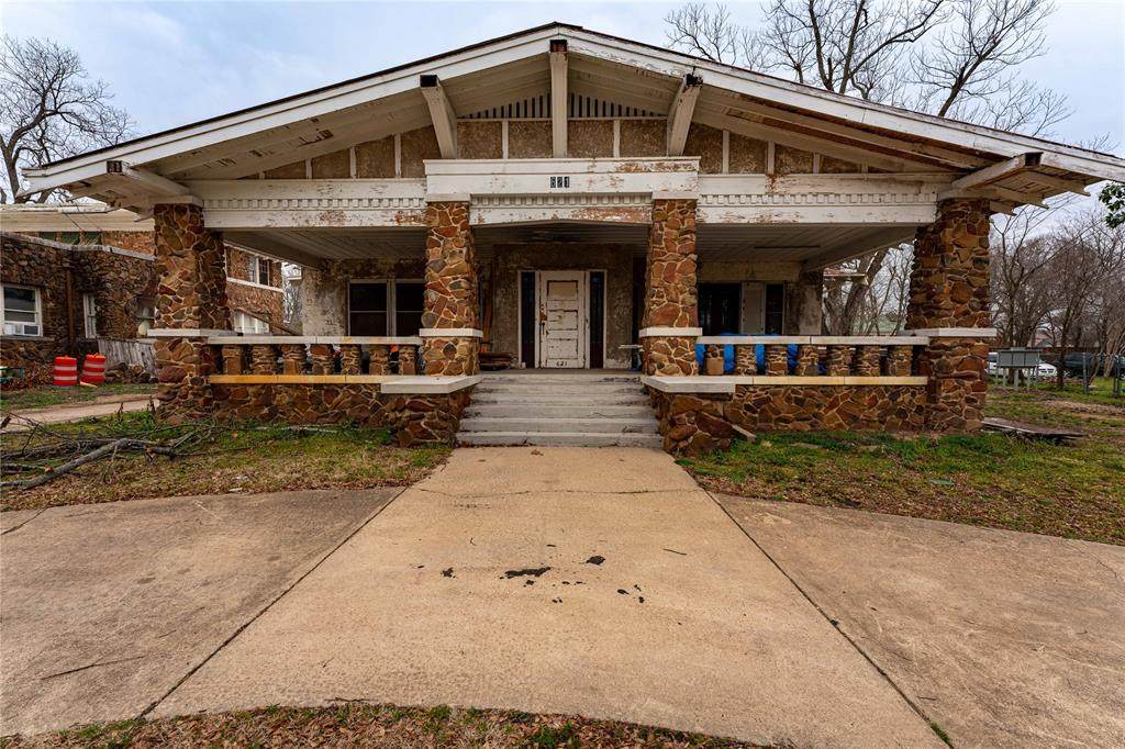 621 Main Street - Photo 1