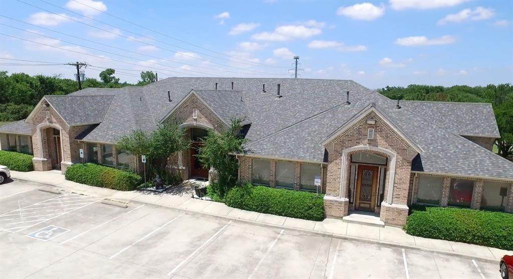 5212 Village Creek Drive - Photo 1