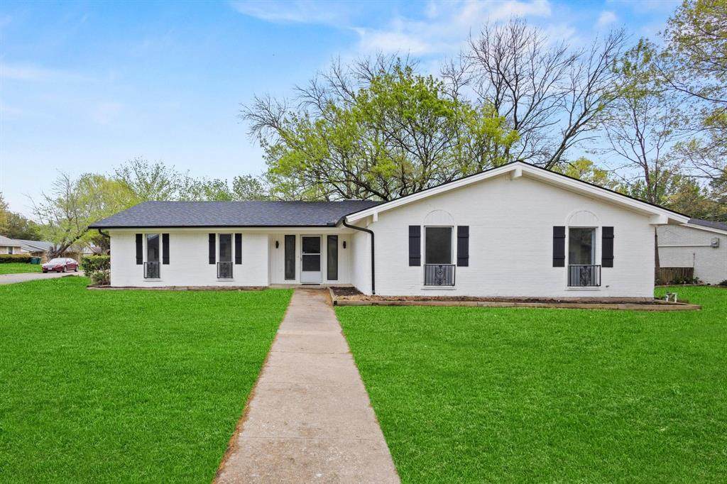 3009 Dover Drive - Photo 1