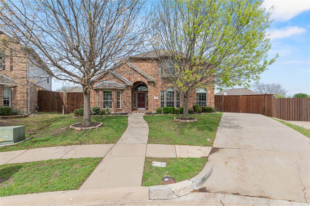 613 Windward Drive - Photo 1