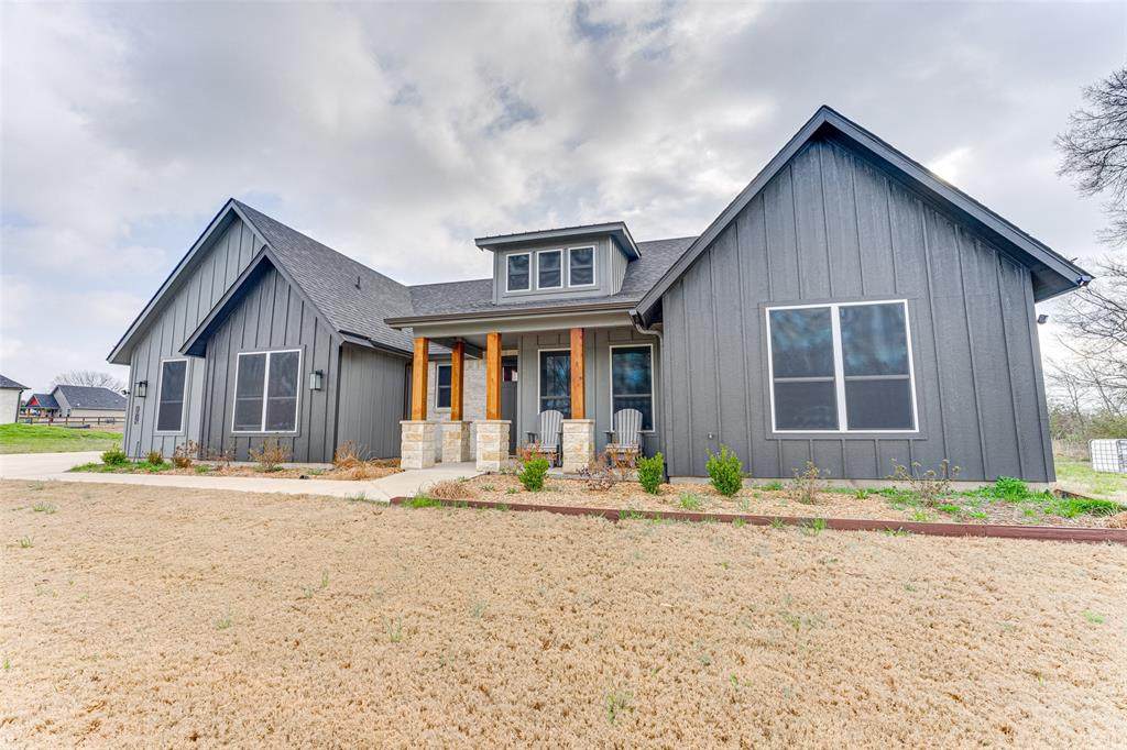 3167 County Road 1076 - Photo 1