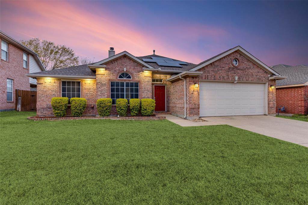 1070 Hillwood Drive - Photo 1