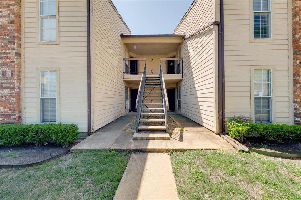 12484 Abrams Road - Photo 1