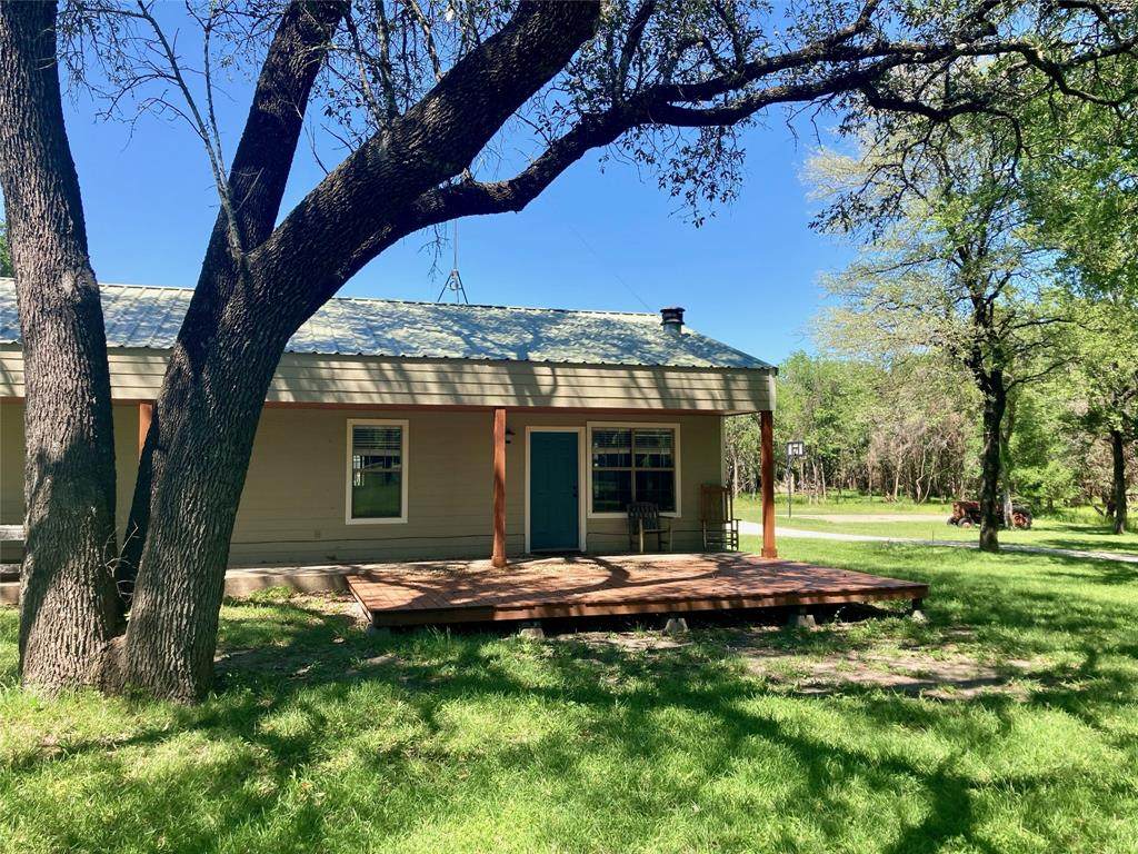 110 County Road 4270 - Photo 1