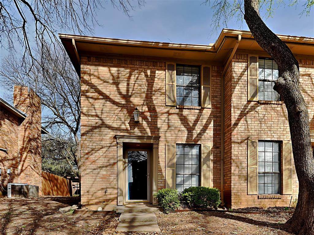 7318 Kingswood Circle - Photo 1
