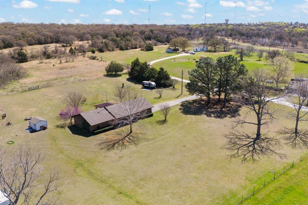 1133 County Road 426 - Photo 1